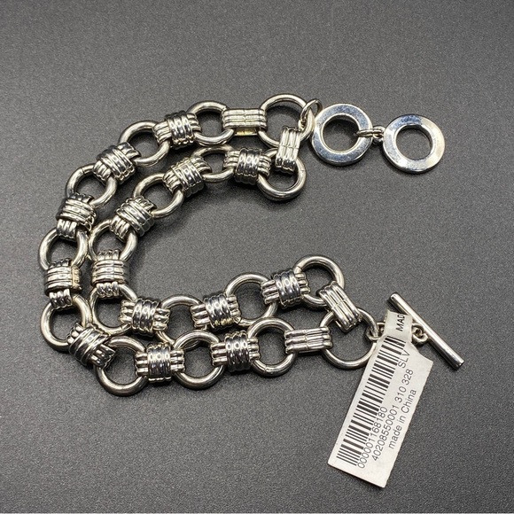 Chunky Chain Link Bracelet With Toggle Clasp - Picture 4 of 6